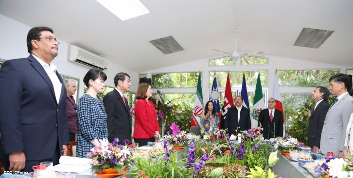 Daniel y Rosario reciben cartas credenciales de los embajadores de Irán, Taiwán, México y Japón