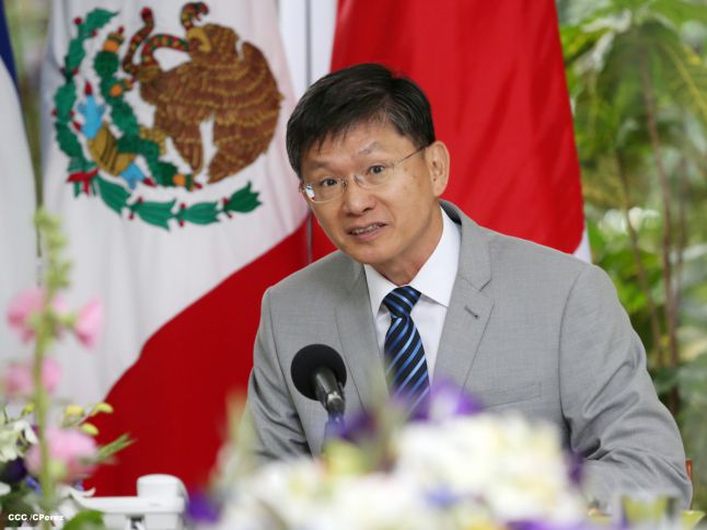 Daniel y Rosario reciben cartas credenciales de los embajadores de Irán, Taiwán, México y Japón