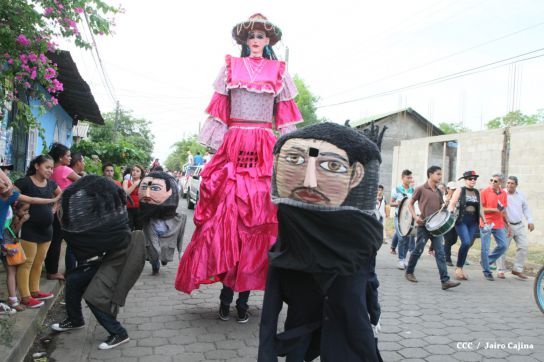 Leoneses reeditan toma del Fortín de Acosasco