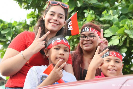 Leoneses reeditan toma del Fortín de Acosasco