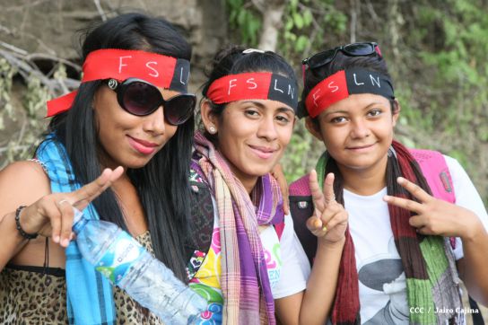 Leoneses reeditan toma del Fortín de Acosasco