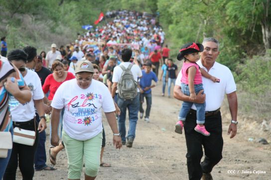 Leoneses reeditan toma del Fortín de Acosasco