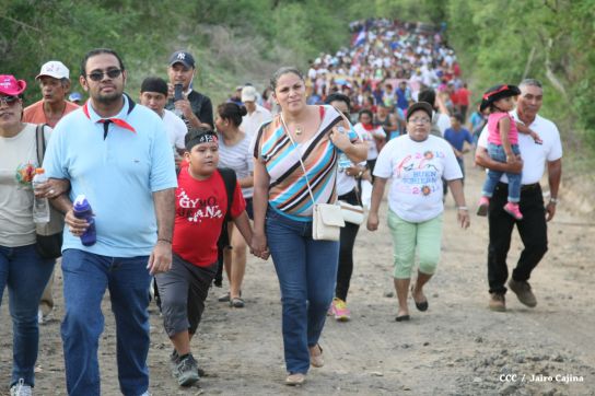 Leoneses reeditan toma del Fortín de Acosasco