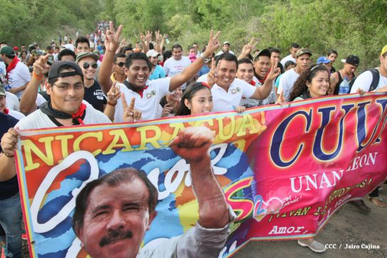 Leoneses reeditan toma del Fortín de Acosasco