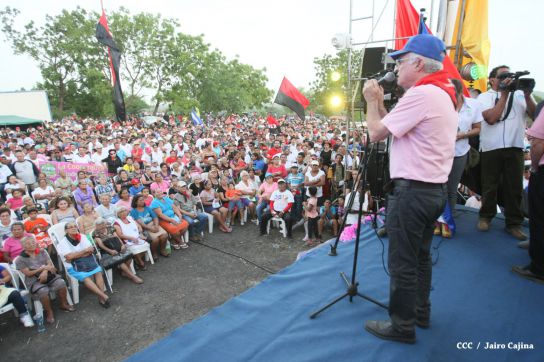 Leoneses reeditan toma del Fortín de Acosasco