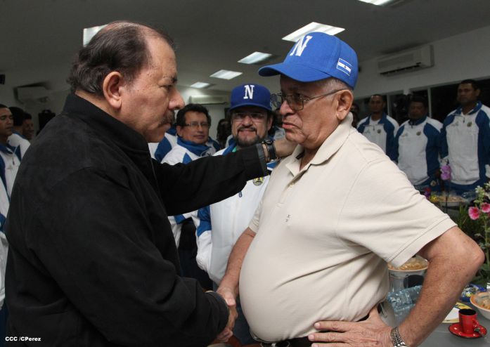 Presidente Daniel abandera a atletas nicaragüenses que participarán en los XVII Juegos Panamericanos