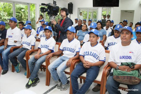 Presidente Daniel abandera a delegaciones que participarán en eventos deportivos internacionales