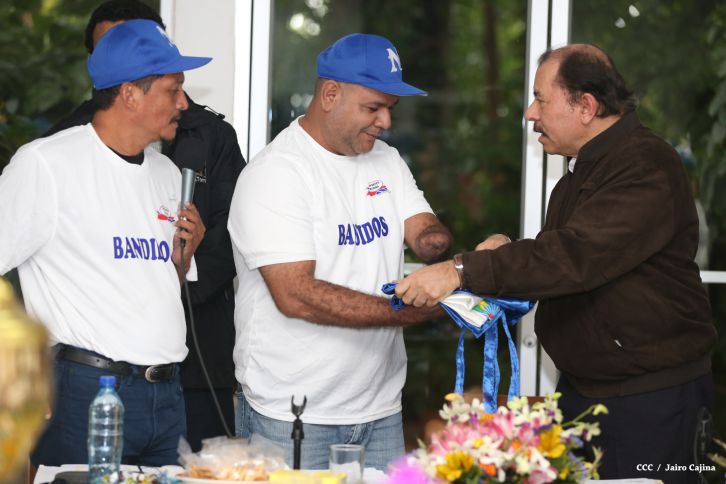 Presidente Daniel abandera a delegaciones que participarán en eventos deportivos internacionales