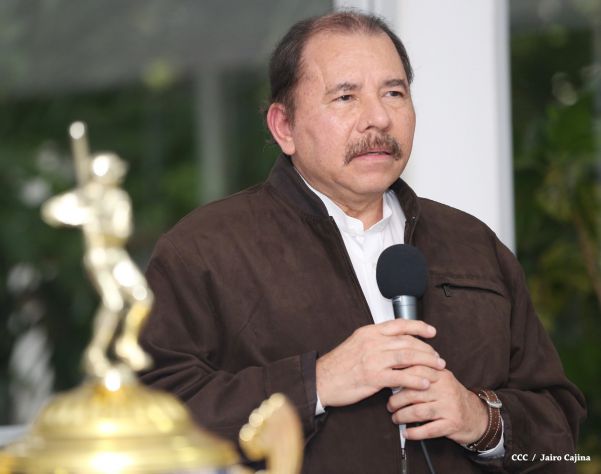 Presidente Daniel abandera a delegaciones que participarán en eventos deportivos internacionales