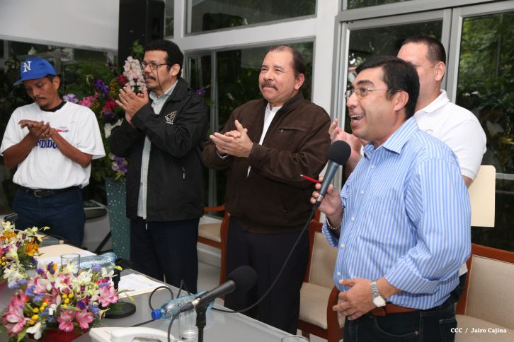 Presidente Daniel abandera a delegaciones que participarán en eventos deportivos internacionales