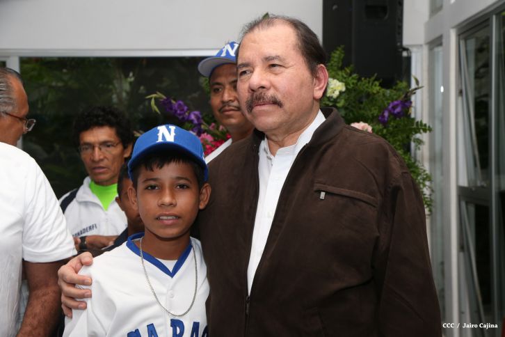 Presidente Daniel abandera a delegaciones que participarán en eventos deportivos internacionales