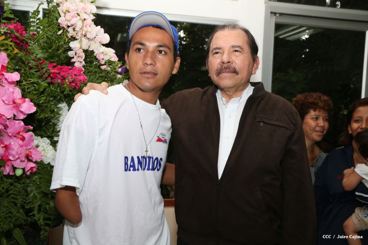 Presidente Daniel abandera a delegaciones que participarán en eventos deportivos internacionales