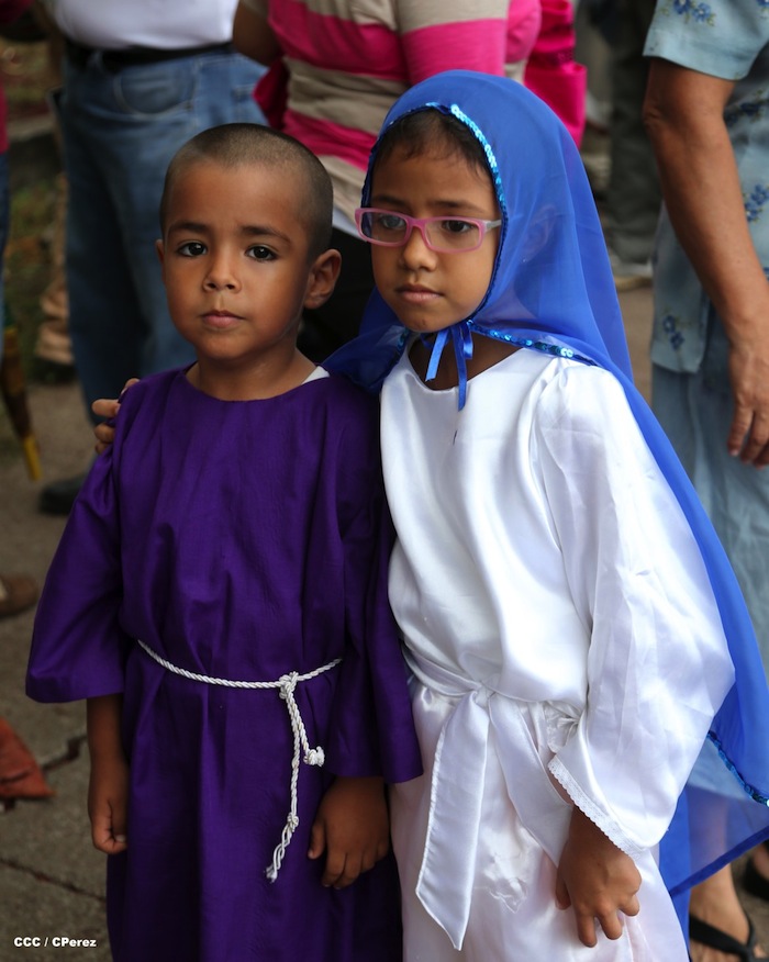 Via Crucis Acuático en Granada 2013