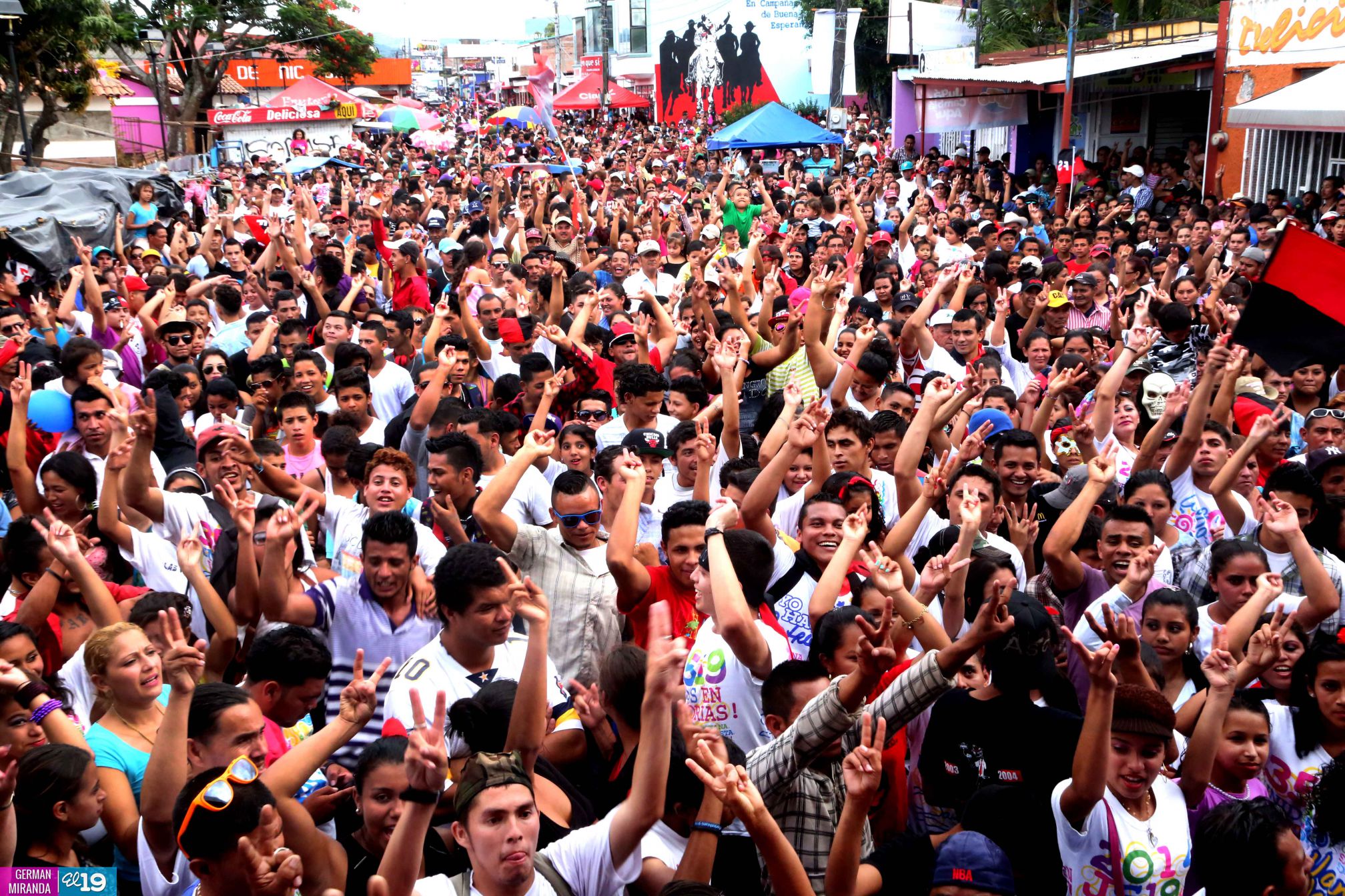 Mar de gente inunda calles de Estelí celebrando 36 años de liberación y victorias