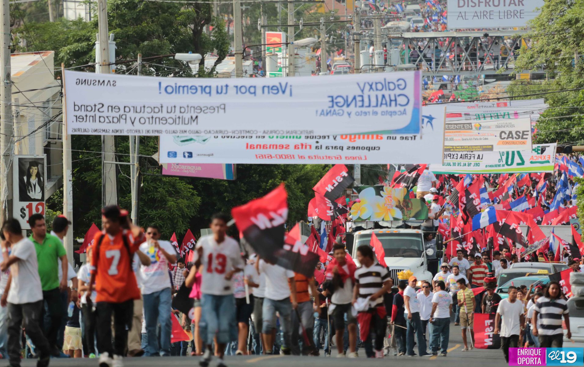 Juventud y Familias protagonizan Gran Caminata de la Alegría