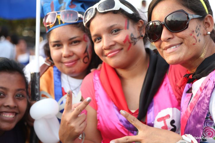 Juventud y Familias protagonizan Gran Caminata de la Alegría