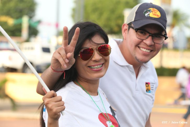 Juventud y Familias protagonizan Gran Caminata de la Alegría