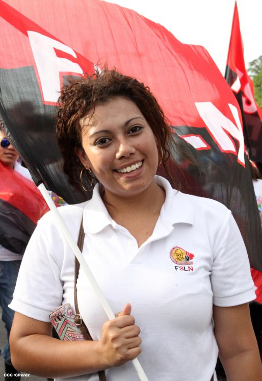 Juventud y Familias protagonizan Gran Caminata de la Alegría
