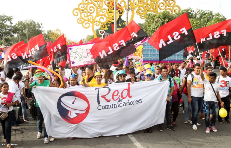 Juventud y Familias protagonizan Gran Caminata de la Alegría
