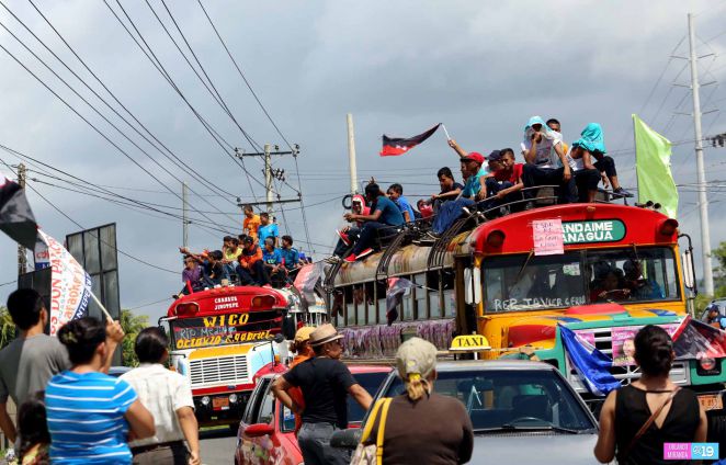 Caravanas de Masaya y Granada entran a Managua para celebrar el 36/19