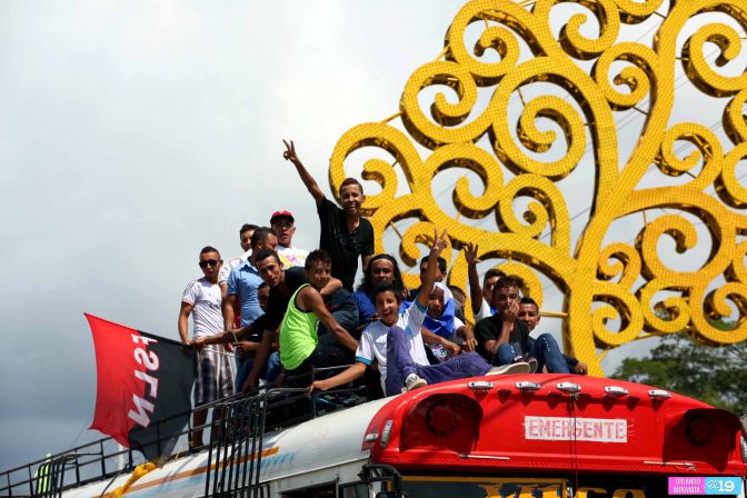 Caravanas de Masaya y Granada entran a Managua para celebrar el 36/19