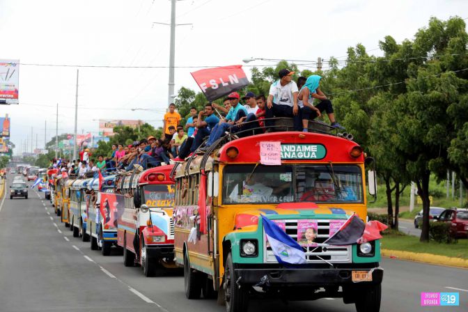 Caravanas de Masaya y Granada entran a Managua para celebrar el 36/19
