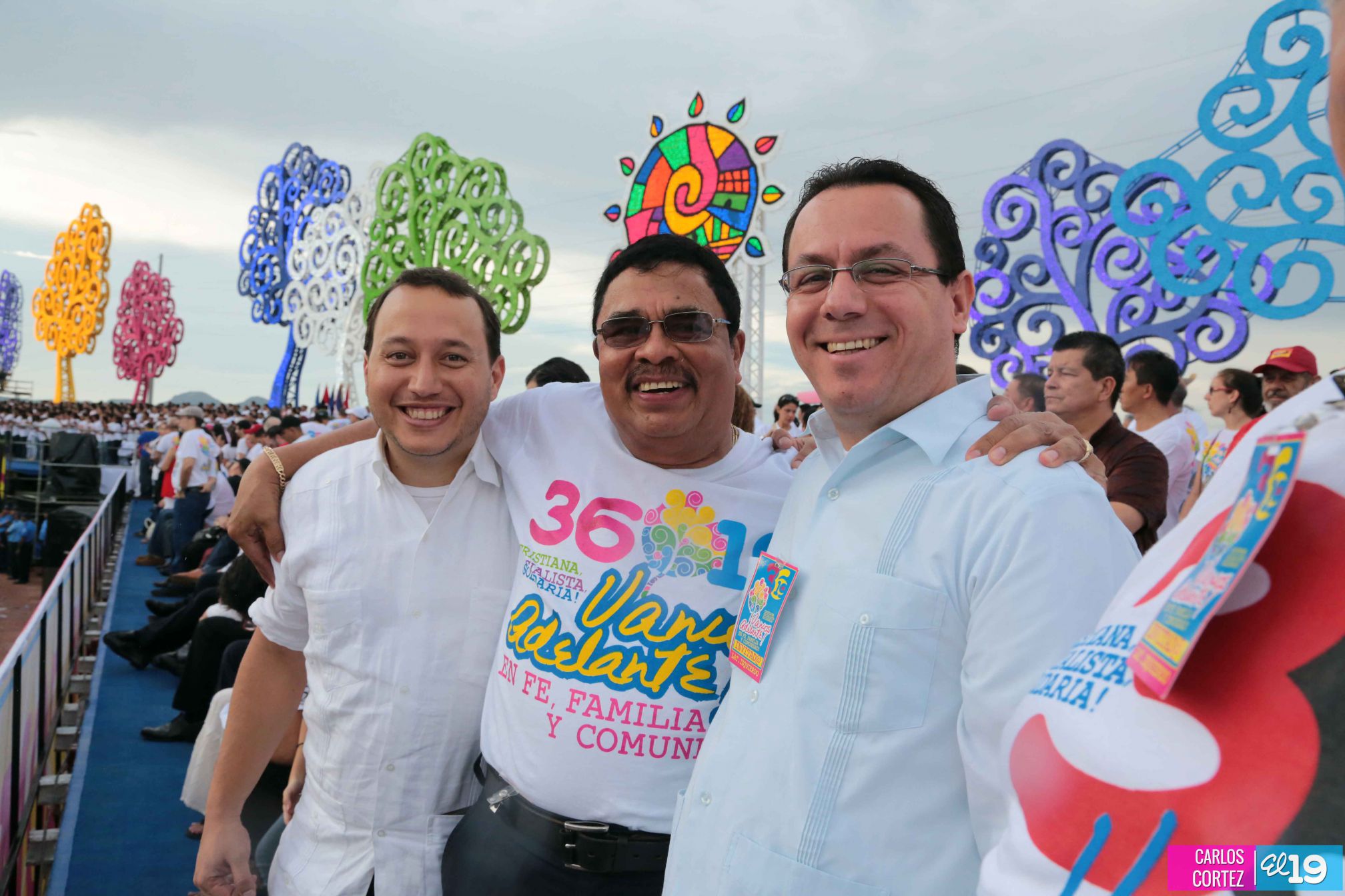 Más fotografías de la celebración del 36/19 