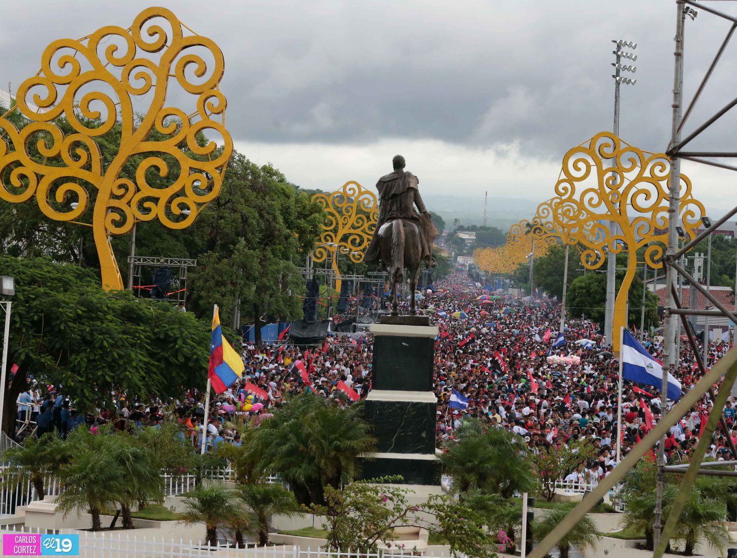 Más fotografías de la celebración del 36/19 