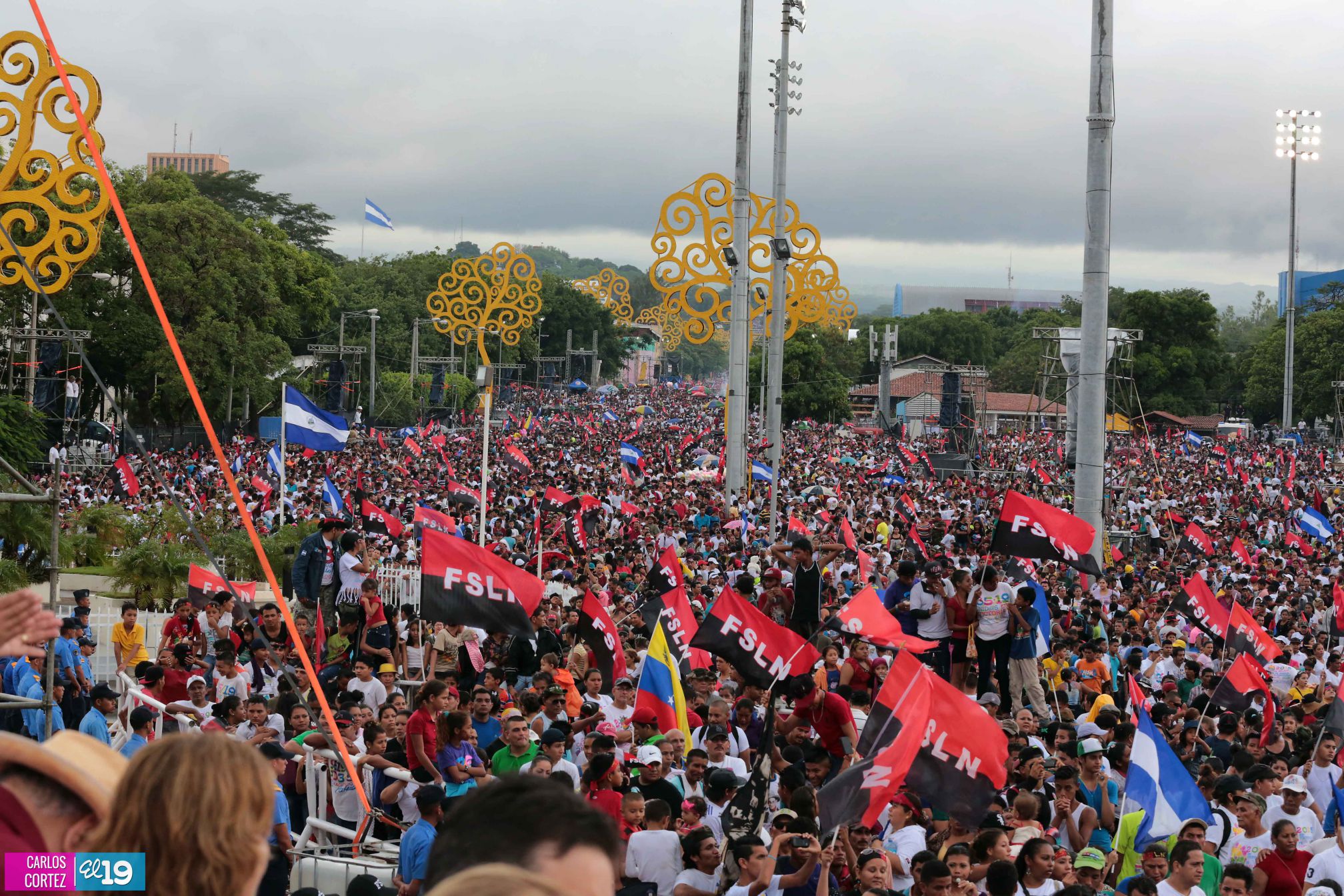 Más fotografías de la celebración del 36/19 