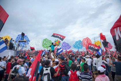 Más fotografías de la celebración del 36/19 