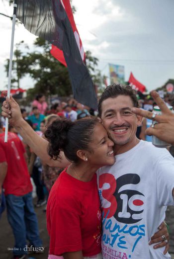 Más fotografías de la celebración del 36/19 