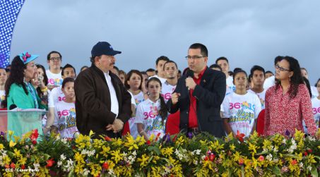 Nicaragua celebra el 36/19 en Plaza La Fé