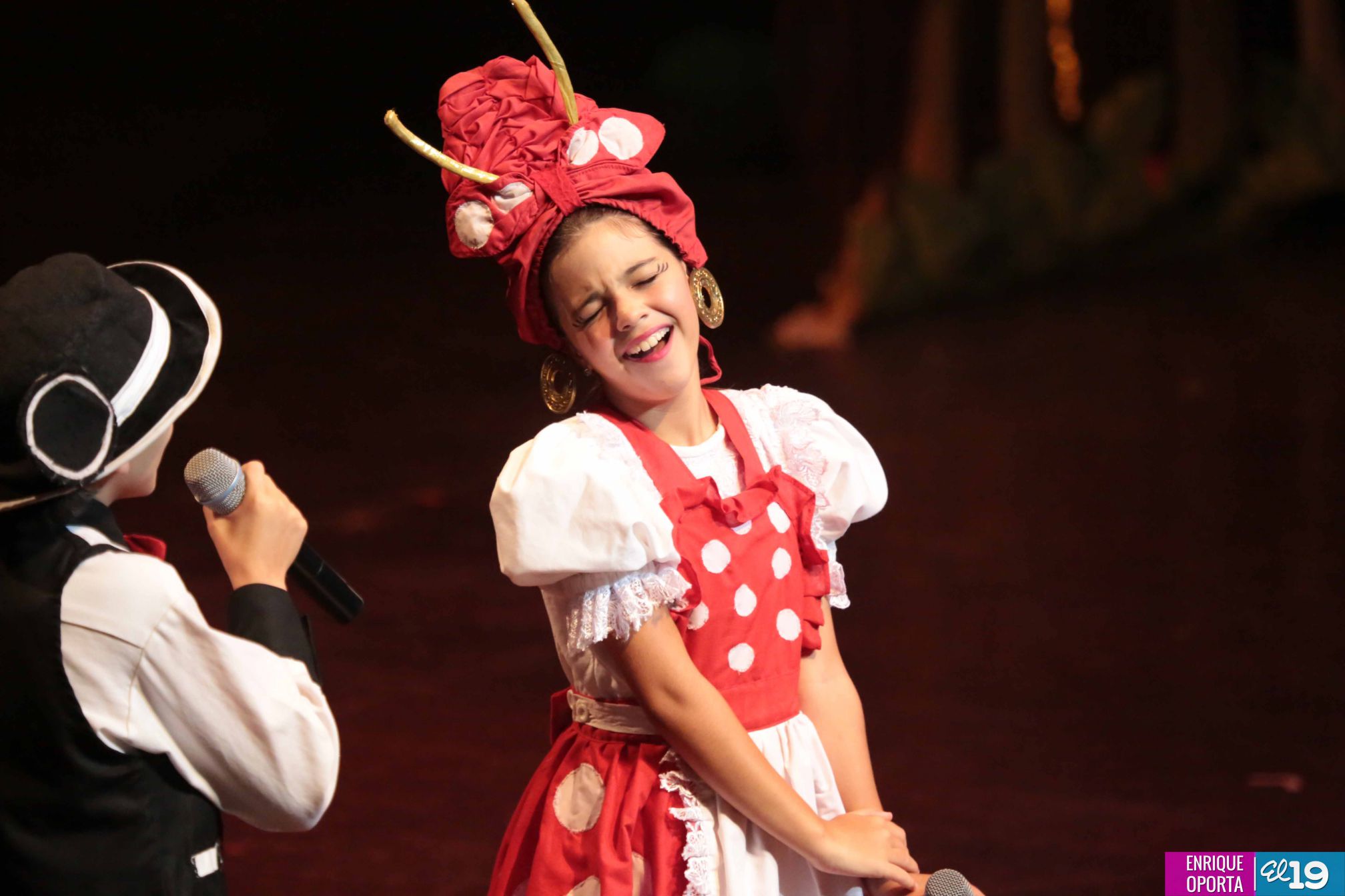 La Cucarachita Martina se enamoró con la melodía de Nicaragua, Nicaragüita