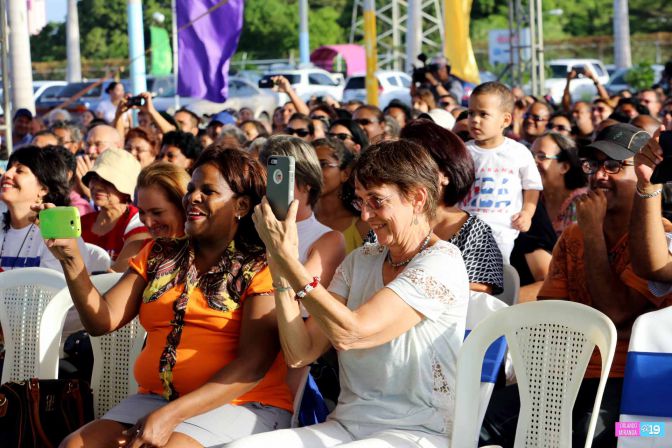 Música y canto para celebrar el 62 Aniversario del Día de la Rebeldía Nacional de Cuba