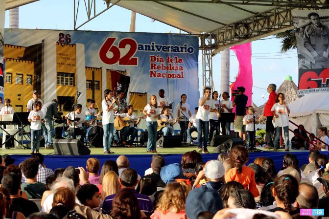 Música y canto para celebrar el 62 Aniversario del Día de la Rebeldía Nacional de Cuba