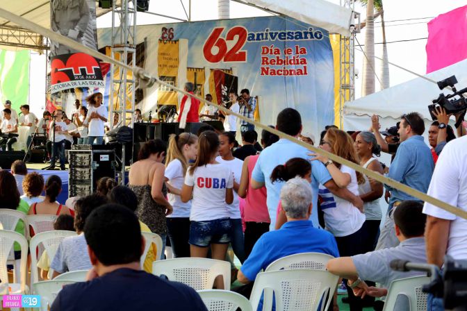 Música y canto para celebrar el 62 Aniversario del Día de la Rebeldía Nacional de Cuba