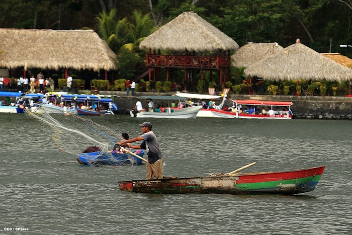 Via Crucis Acuático en Granada 2013