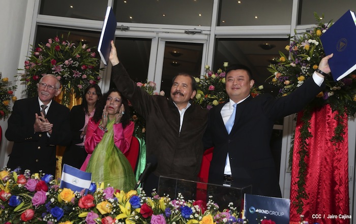 Presidente Daniel firma con HKND Group convenio marco para la construcción del Gran Canal