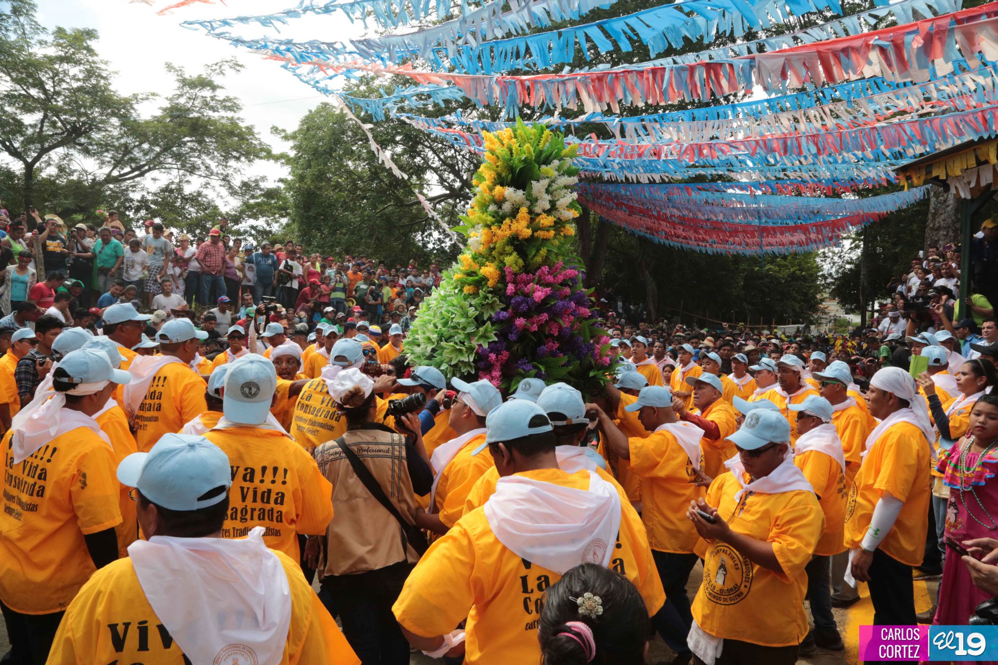 Viva Santo Domingo patrón de Managua!