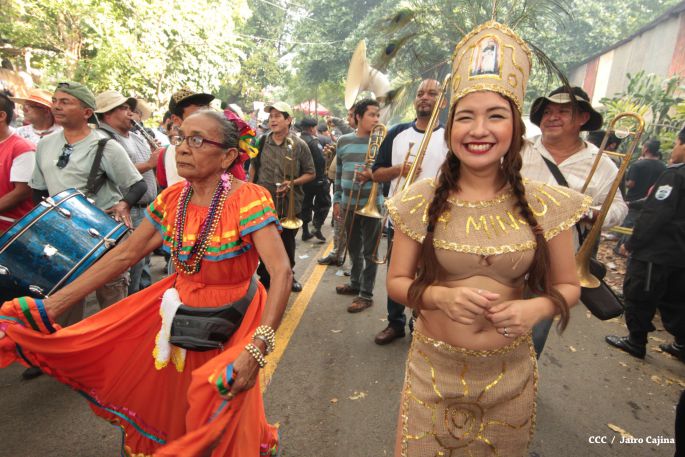 Viva Santo Domingo patrón de Managua!