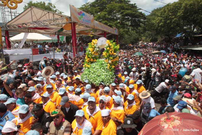 Viva Santo Domingo patrón de Managua!