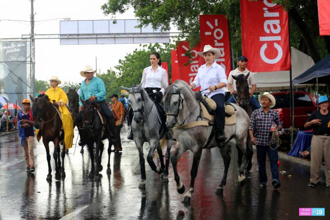 Desfile hípico en honor a Santo Domingo