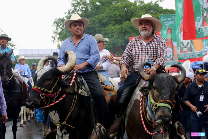 Desfile hípico en honor a Santo Domingo
