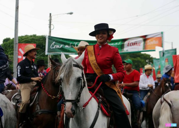 Desfile hípico en honor a Santo Domingo