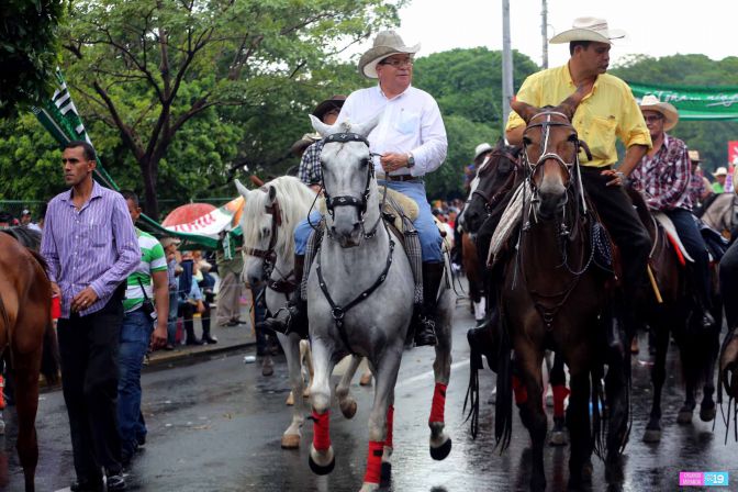 Desfile hípico en honor a Santo Domingo