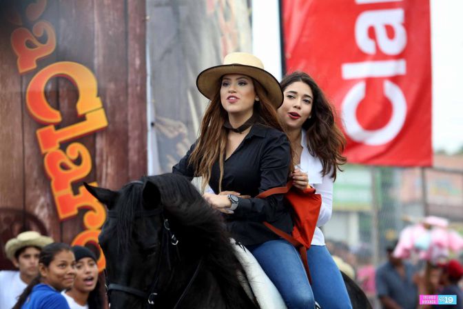 Desfile hípico en honor a Santo Domingo