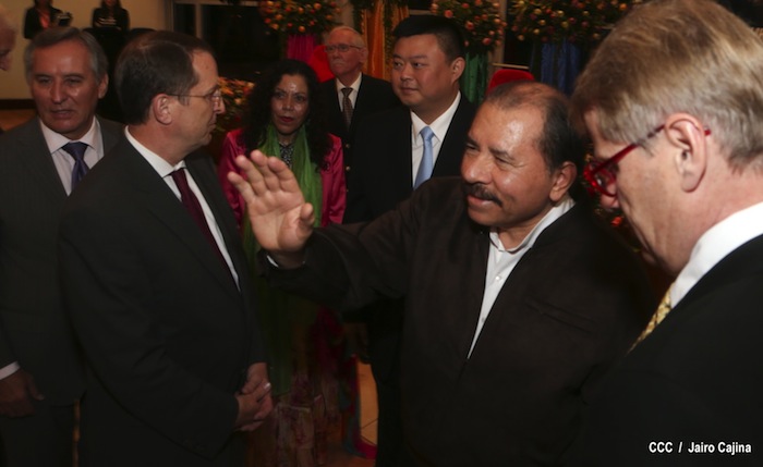 Presidente Daniel firma con HKND Group convenio marco para la construcción del Gran Canal