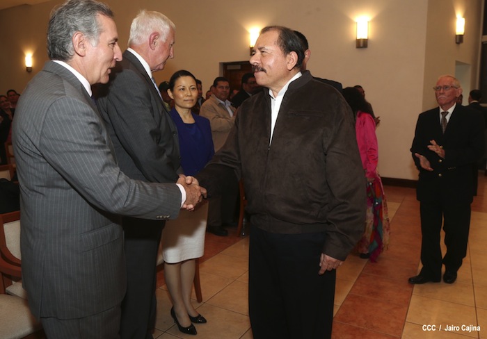 Presidente Daniel firma con HKND Group convenio marco para la construcción del Gran Canal