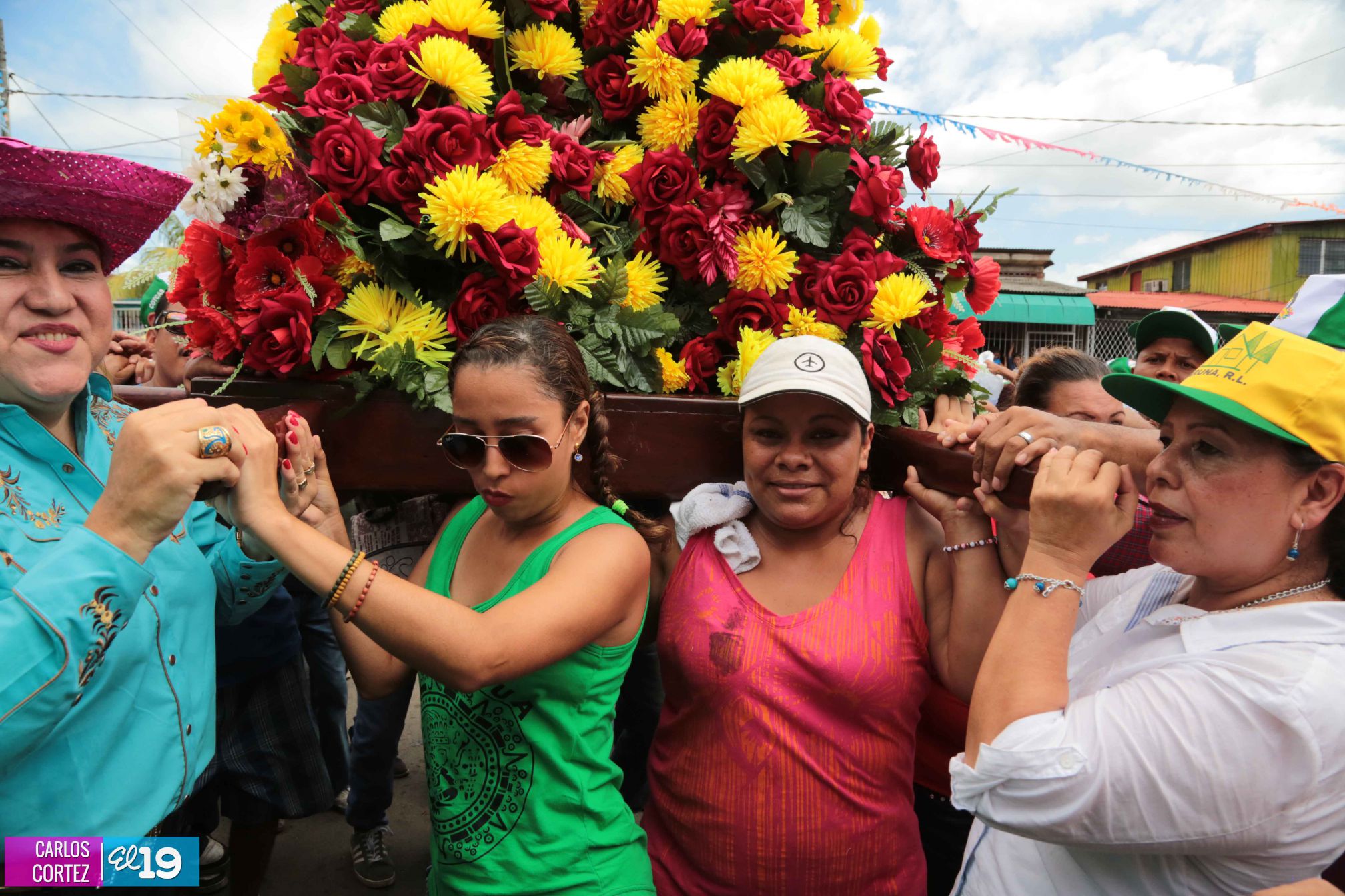 Santo Domingo recibe el cariño, el amor y la devoción de los barrios capitalinos