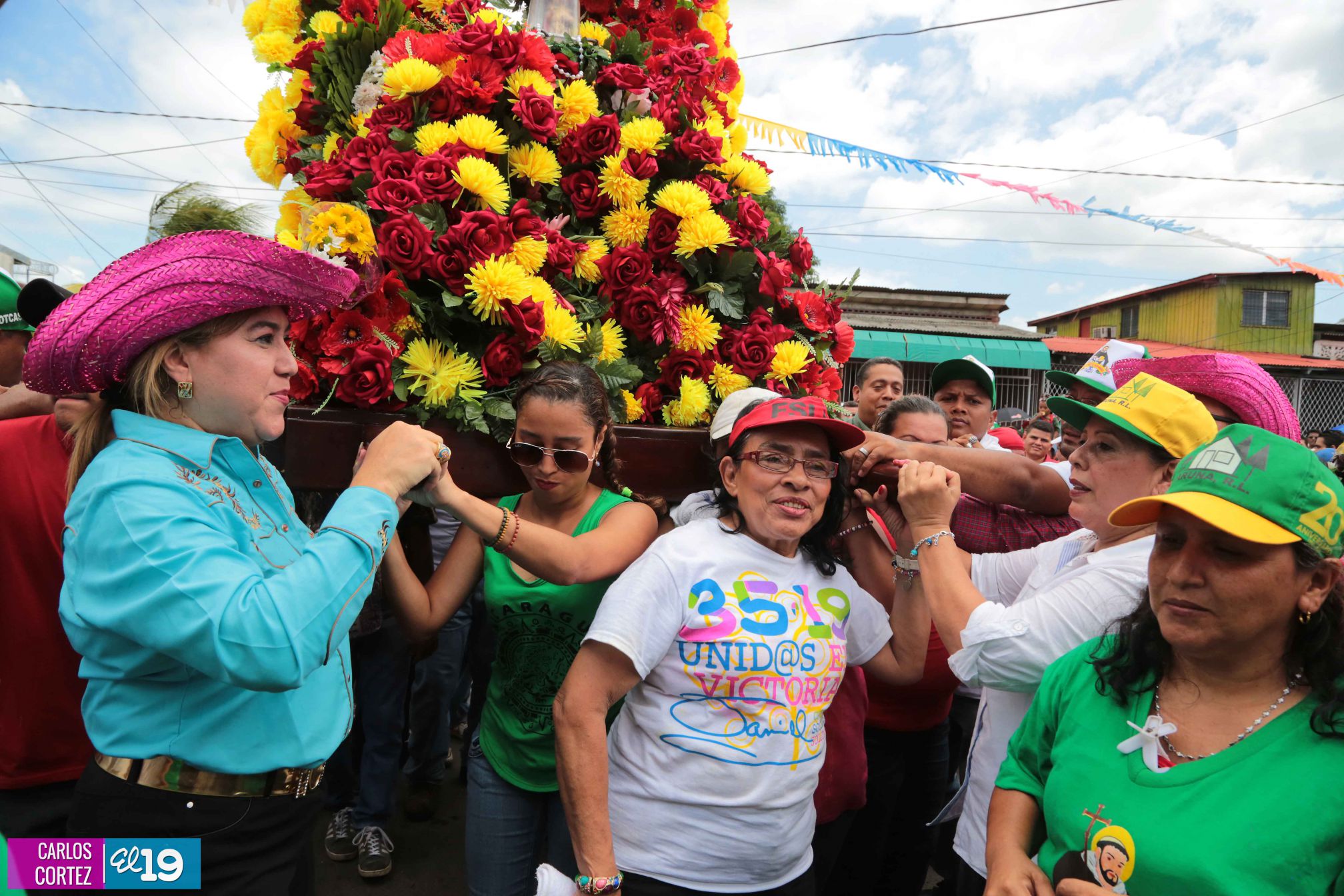 Santo Domingo recibe el cariño, el amor y la devoción de los barrios capitalinos